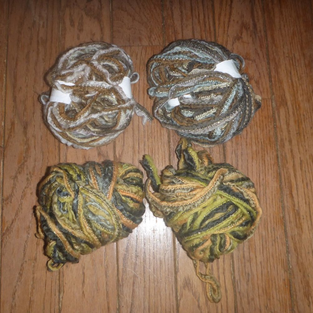 4 Balls Gedifra Wool or Wool Blend Yarn Job Lot